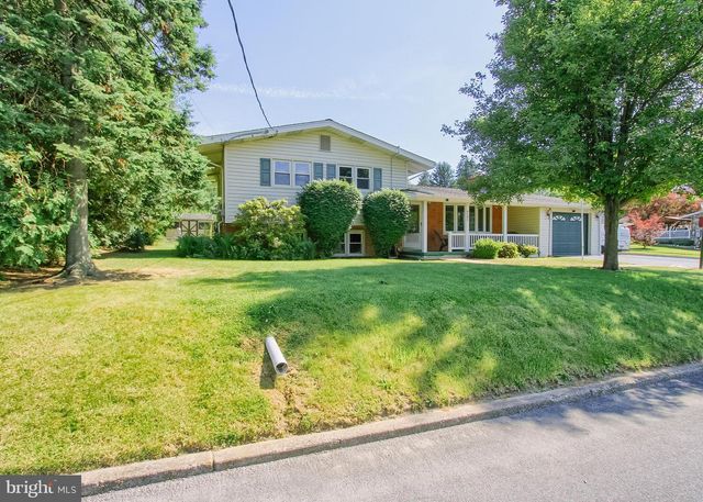 4209 VALLEY RD, Harrisburg, PA 17112