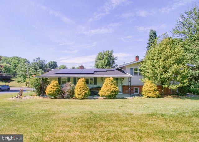 4209 VALLEY RD, Harrisburg, PA 17112