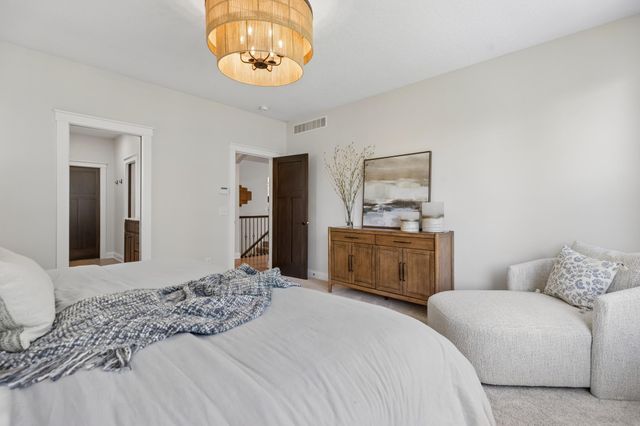 14 Beebe Avenue, Mendota Heights, MN 55118
