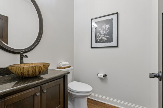 14 Beebe Avenue, Mendota Heights, MN 55118