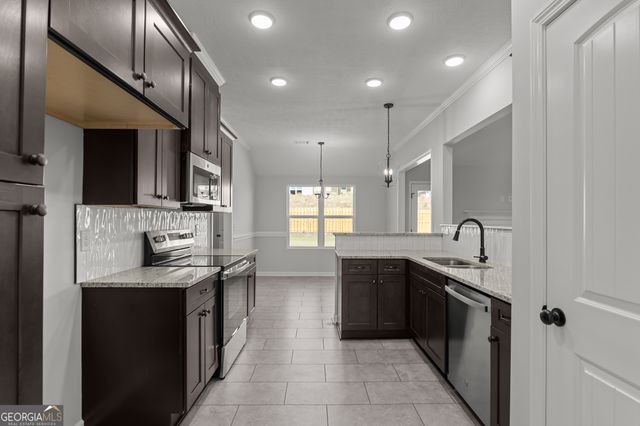 2520 Hollington Drive, Hephzibah, GA 30815