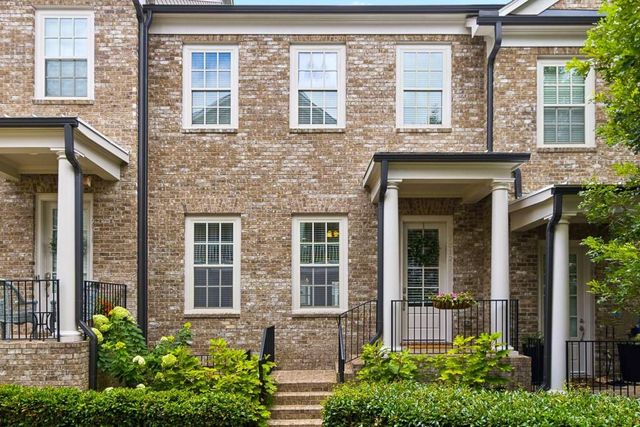 7012 Seneca Court, Roswell, GA 30076