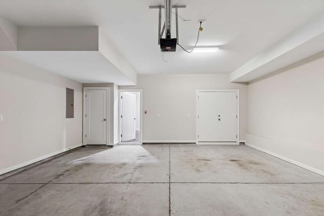 7012 Seneca Court, Roswell, GA 30076