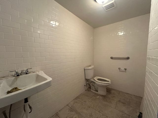 2406 W 63rd Street 06, Chicago, IL 60629