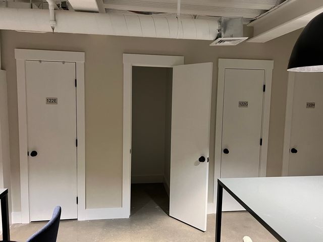 305 Webster Ave 104, Cambridge, MA 02141