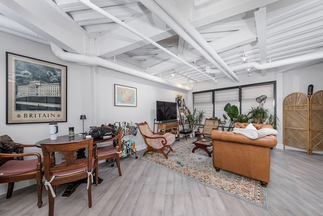 305 Webster Ave 104, Cambridge, MA 02141