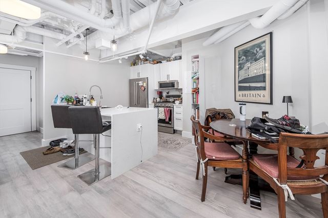 305 Webster Ave 104, Cambridge, MA 02141