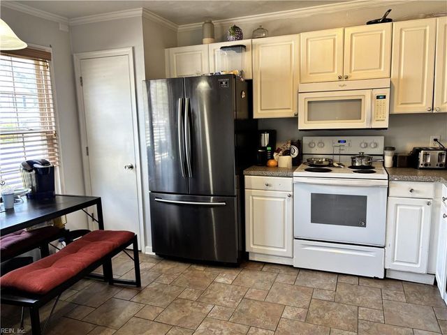 102 Elmington WAY, Suffolk, VA 23434