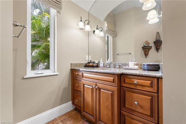 20421 Chapel TRCE, Estero, FL 33928