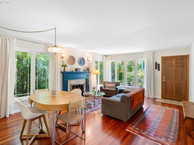 3145 N WATTS St, Portland, OR 97217