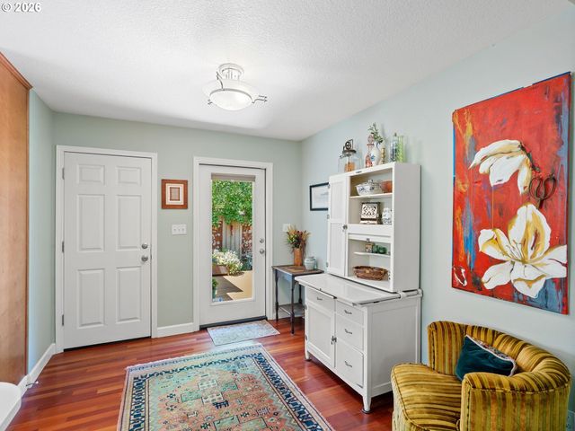 3145 N WATTS St, Portland, OR 97217