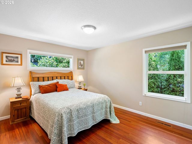 3145 N WATTS St, Portland, OR 97217
