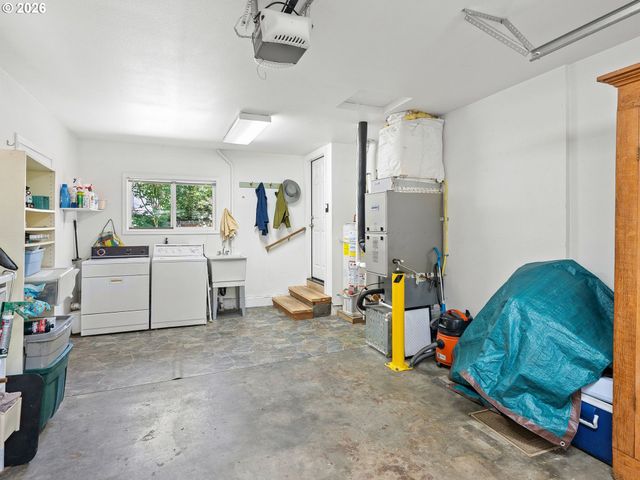 3145 N WATTS St, Portland, OR 97217