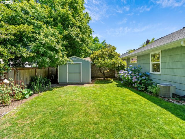 3145 N WATTS St, Portland, OR 97217