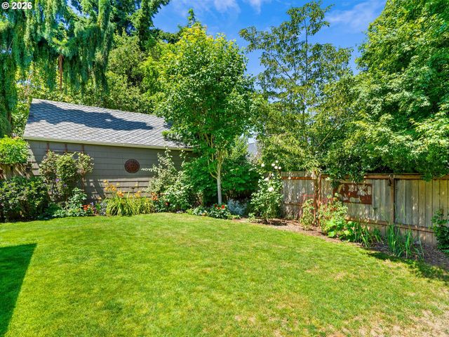 3145 N WATTS St, Portland, OR 97217
