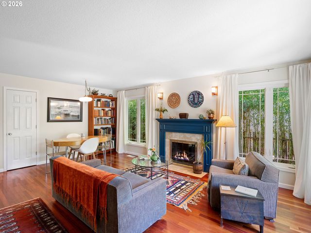 3145 N WATTS St, Portland, OR 97217
