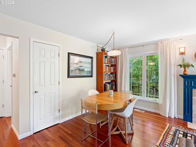 3145 N WATTS St, Portland, OR 97217