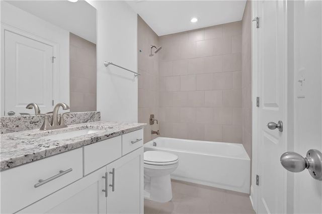 1114 Low Water Crossing NW, Acworth, GA 30101