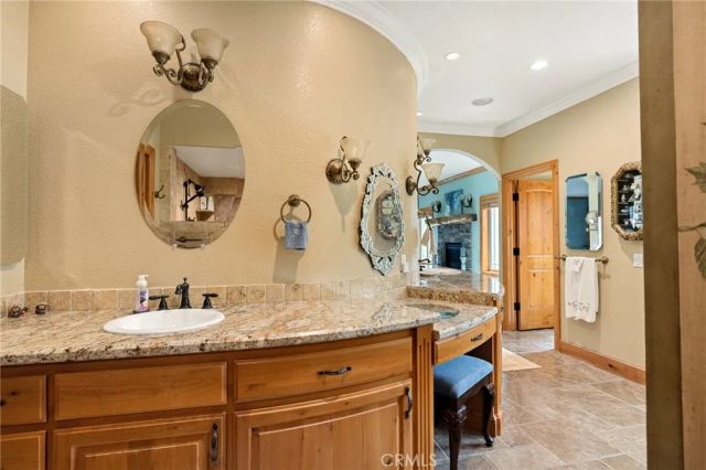 865 Marin, Lake Arrowhead, CA 92352