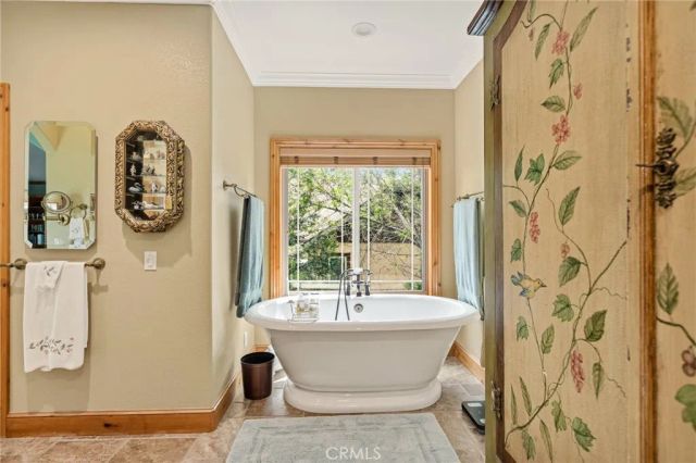 865 Marin, Lake Arrowhead, CA 92352