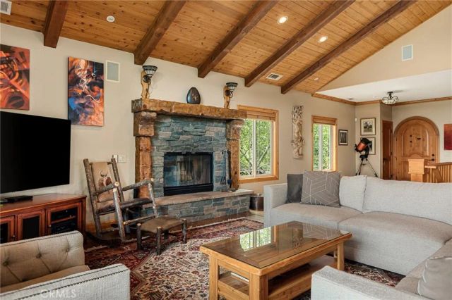 865 Marin, Lake Arrowhead, CA 92352