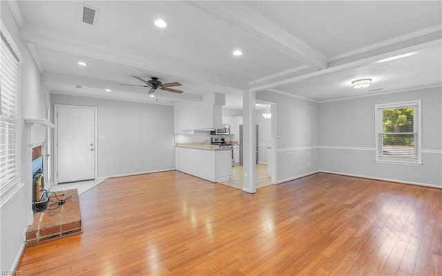 390 Phyllis CT, Virginia Beach, VA 23452