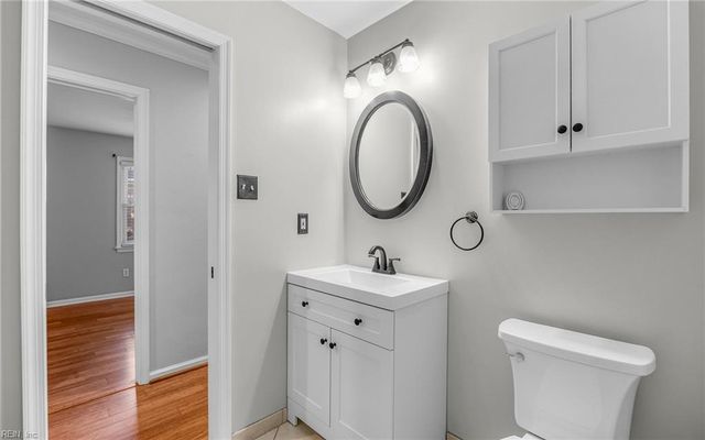 390 Phyllis CT, Virginia Beach, VA 23452