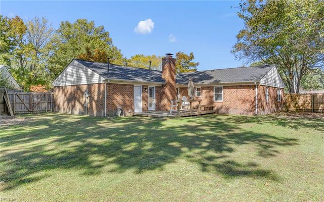 390 Phyllis CT, Virginia Beach, VA 23452
