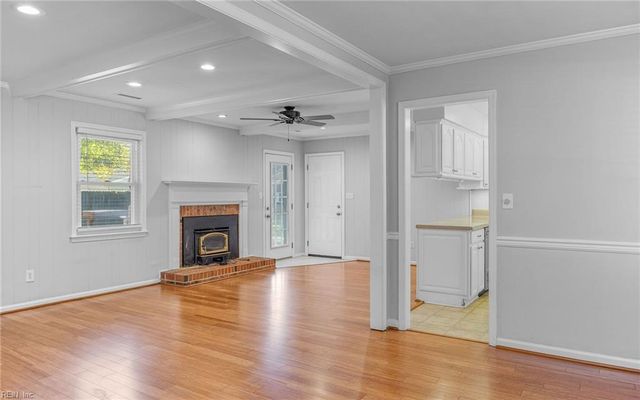 390 Phyllis CT, Virginia Beach, VA 23452