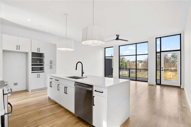 816 Berne SE Street 4, Atlanta, GA 30316