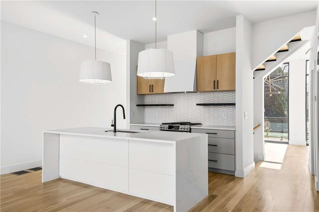 816 Berne SE Street 4, Atlanta, GA 30316