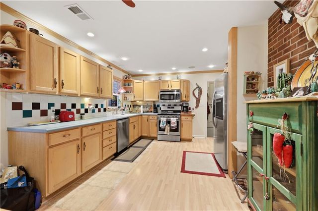 9600 Johnson Drive, Shawnee, KS 66203