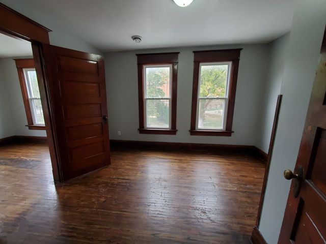 2047 W 6th Street, Davenport, IA 52802