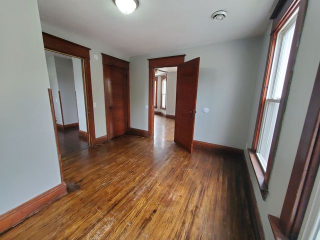 2047 W 6th Street, Davenport, IA 52802