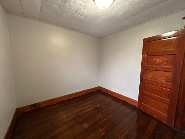 2047 W 6th Street, Davenport, IA 52802