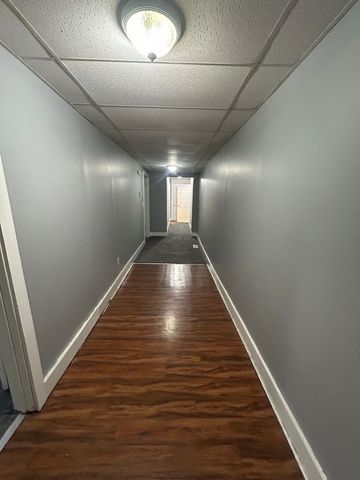 2047 W 6th Street, Davenport, IA 52802
