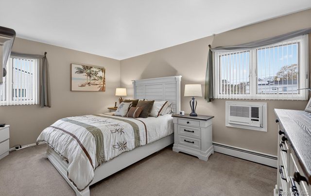 92 Nimbus Road, Holbrook, NY 11741