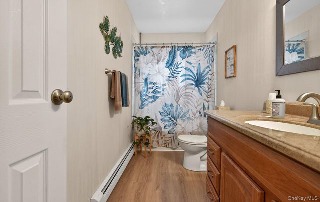 92 Nimbus Road, Holbrook, NY 11741