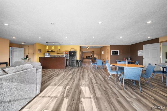 25715 Highway 17 25625, Waynesville, MO 65583