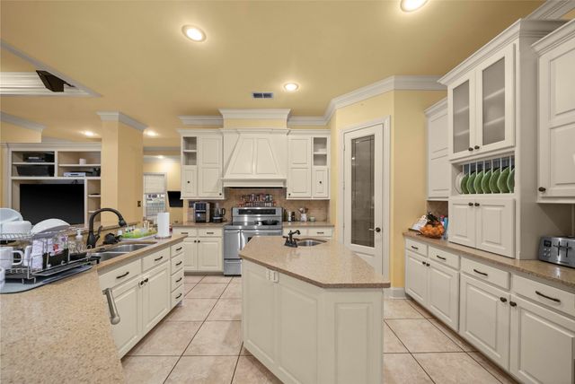 264 C R 1431, Jacksonville, TX 75766
