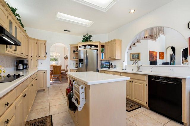 10432 Chandler Drive NW, Albuquerque, NM 87114