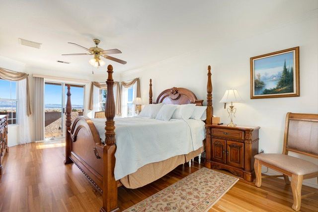 10432 Chandler Drive NW, Albuquerque, NM 87114