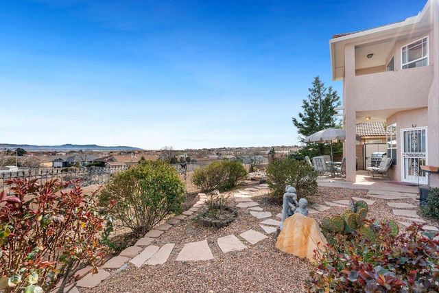 10432 Chandler Drive NW, Albuquerque, NM 87114