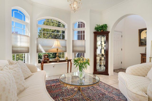 10432 Chandler Drive NW, Albuquerque, NM 87114