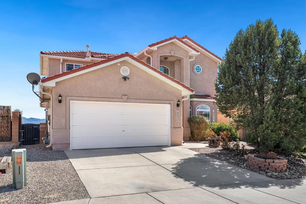10432 Chandler Drive NW, Albuquerque, NM 87114