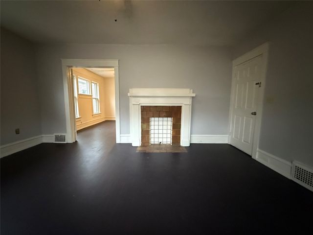 1146 W 5TH Street, Erie, PA 16502