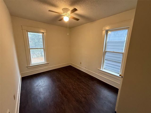 1146 W 5TH Street, Erie, PA 16502