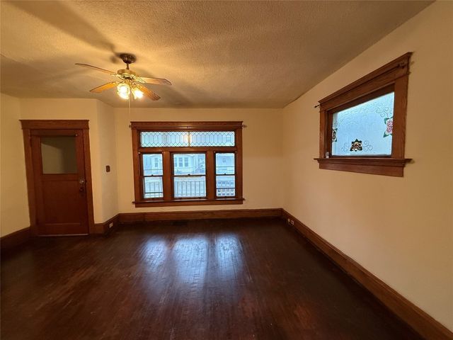 1146 W 5TH Street, Erie, PA 16502