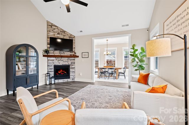 12 S Christie Court, Fletcher, NC 28732