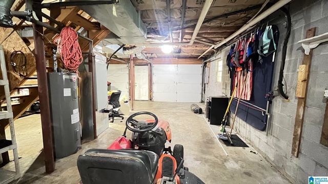 210 CRAWFORD DRIVE, Springville, AL 35146